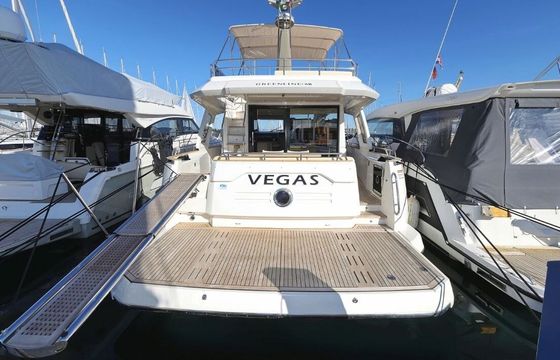Motorboat Greenline  48 Fly
