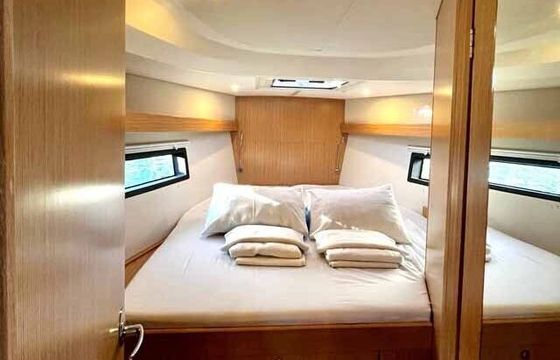 Sailboat Bavaria Yachtbau Bavaria C42 12m