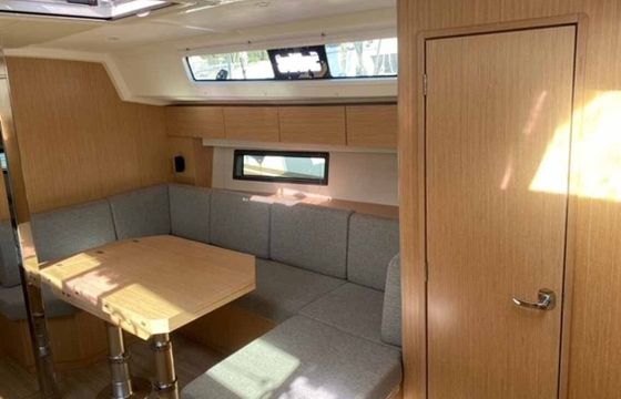 Sailboat Bavaria Yachtbau Bavaria C42 12m