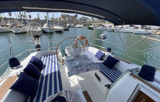 Sailboat Beneteau Oceanis Clipper 361 11m
