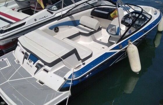 Motorboat Regal 1900 Esx 200hp