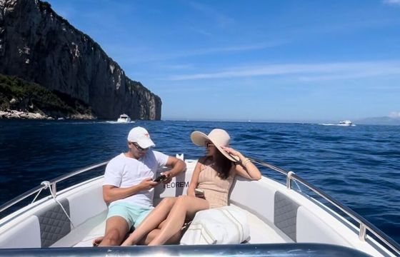 Motorboat Kolmarine Barca a motore 6mt 40hp