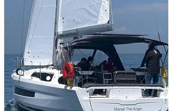 Sailboat Dufour Dufour 375 10m