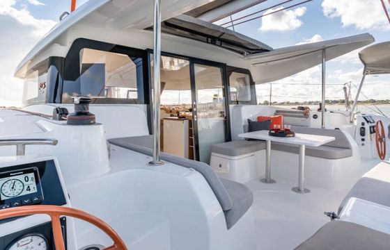Catamaran Excess 11 11m
