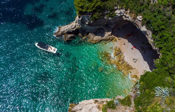 Motorboat Mercan Yachting Excursion 34 320hp