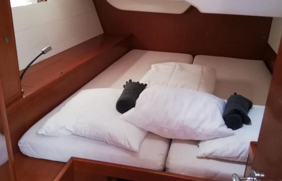Sailboat Beneteau Beneteau Oceanis 48 14.63m