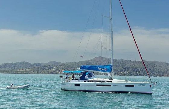 Sailboat Sunsail 44 SO 13m