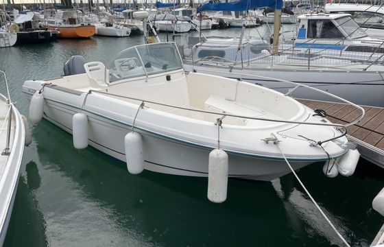 Motorboat Jeanneau Cap Camarat 6.25 115hp