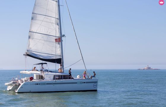 Catamaran LAGOON 450F 15m