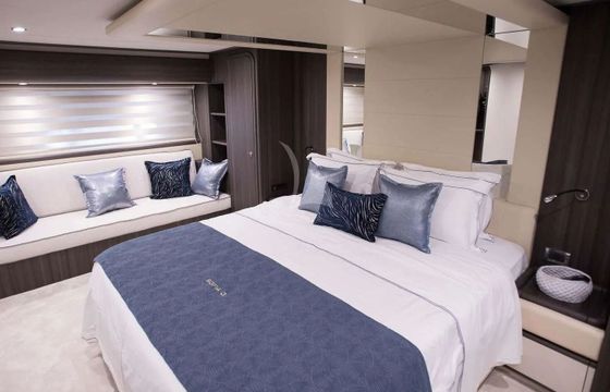Motor yacht Ferretti FERRETI 78 1500hp