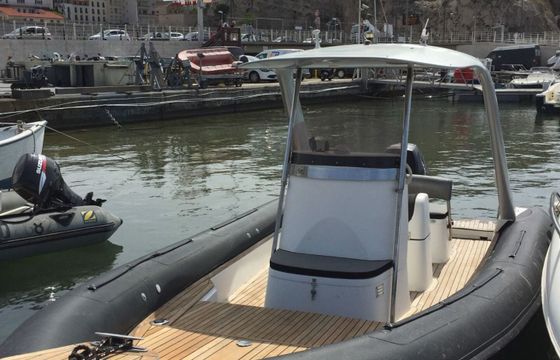 RIB UFO 6.90 200hp