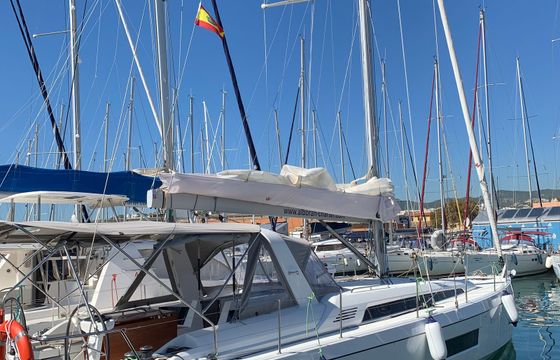 Sailboat Oceanis 51.1 14m