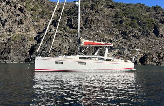 Sailboat Beneteau Oceanis 38.1 11.8m