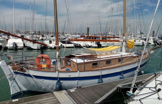 Sailboat John G. Hanna Tahiti-Ketch 10.8m