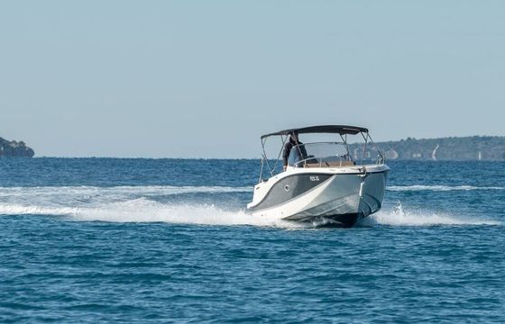 Motorboat QUICKSILVER 755 SD 300hp