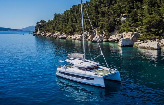 Catamaran Catana Group Bali Catsmart - 4 cab. 12m