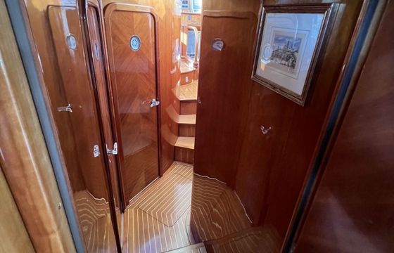 Motorboat AZIMUT YACHTS 46 1000hp