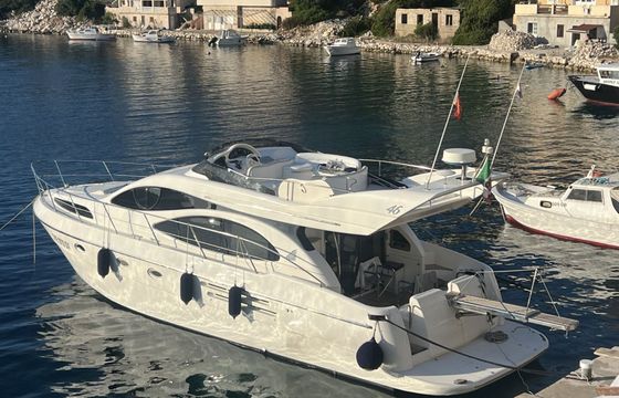 Motorboat AZIMUT YACHTS 46 1000hp