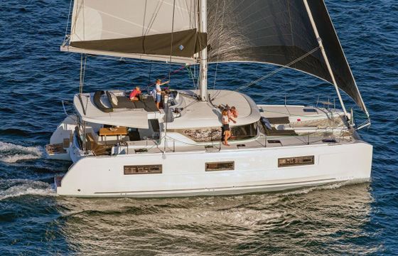 Catamaran Lagoon 46  13m