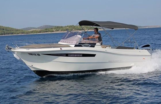 Motorboat Atlantic Marine Atlantic 750 Sun Cruiser 250hp