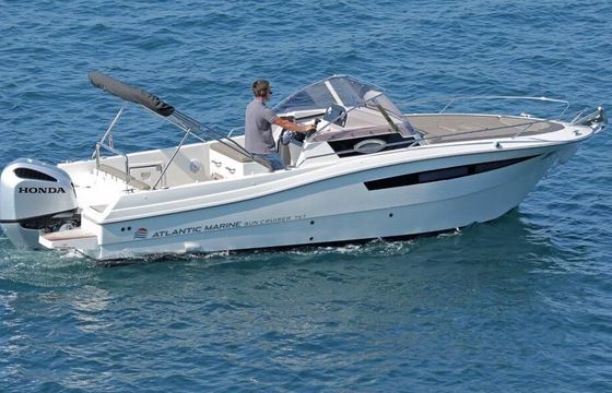 Motorboat Atlantic Marine Atlantic 750 Sun Cruiser 250hp
