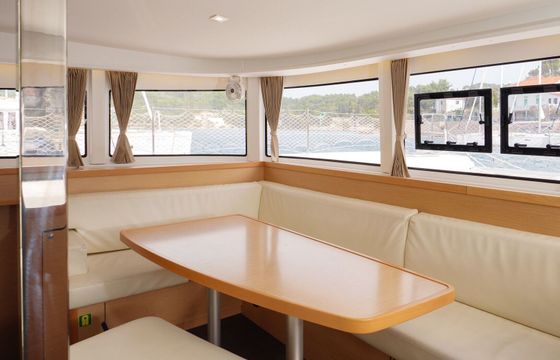 Catamaran Lagoon Lagoon 42 12.8m