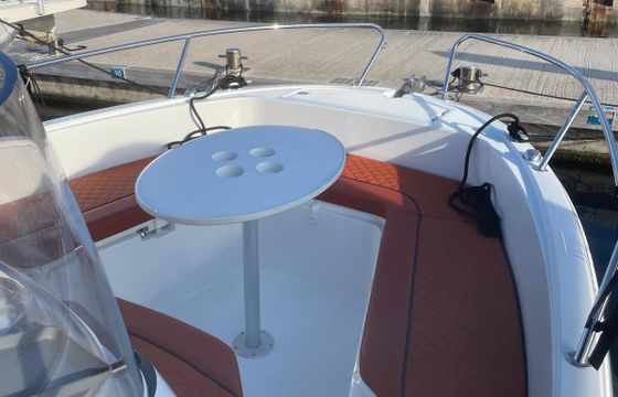 Motorboat Jeanneau Cap camarat 6.5 S2 150hp