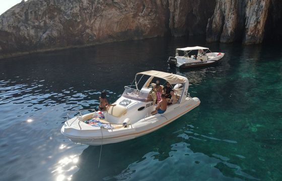 Motorboat Aqua Max B27 offshore 300hp