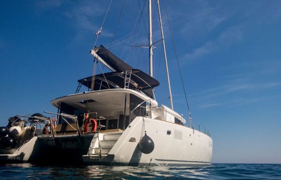 Catamaran Lagoon 450 Fly 13m