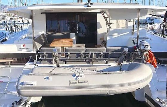 Catamaran Fountaine Pajot Astréa 42 12.58m