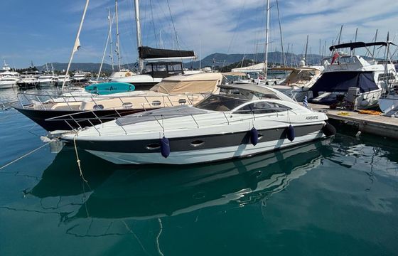 Motorboat Pershing 37 700hp