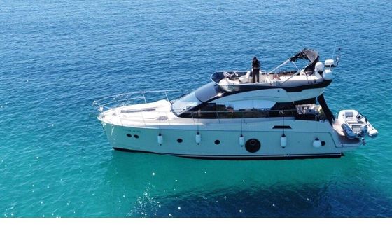 Motorboat Beneteau Monte Carlo 5 870hp
