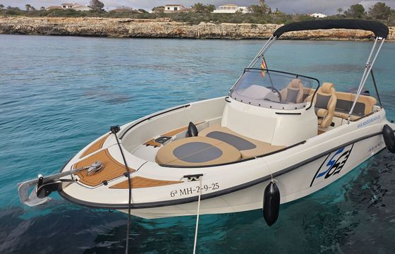 Motorboat AQUA S6 130hp