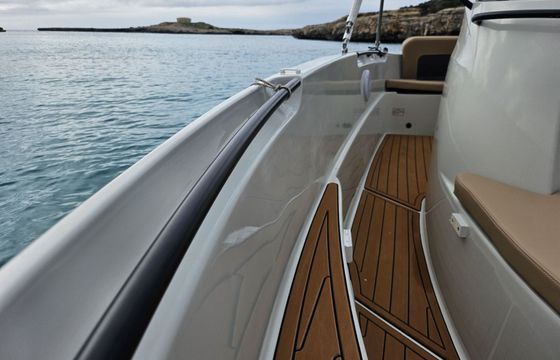 Motorboat AQUA S6 130hp