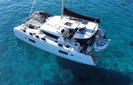 Catamaran Lagoon 420 12.8m