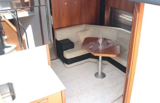 Motor yacht SUNSEEKER Predator 64 2000hp