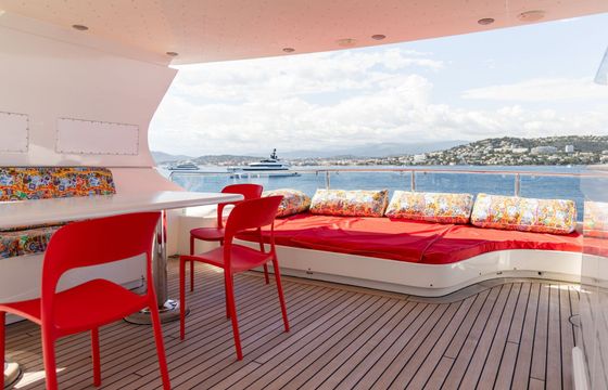 Motor yacht Concept Marine Custom tri-deck 42 Metre 2257hp