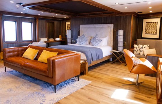 Motor yacht Concept Marine Custom tri-deck 42 Metre 2257hp