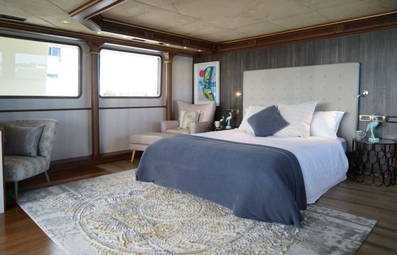 Motor yacht Concept Marine Custom tri-deck 42 Metre 2257hp