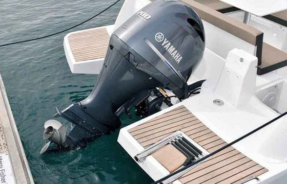Motorboat JEANNEAU MERRY FISHER 795 200hp