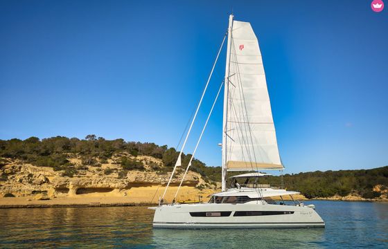 Catamaran Fountaine Pajot Alegria 67 20.5m
