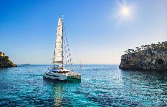 Catamaran Fountaine Pajot Alegria 67 20.5m