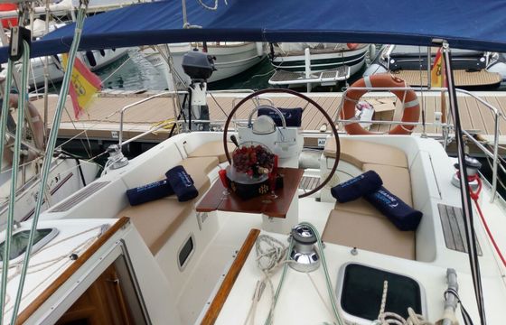 Sailboat Beneteau Oceanis 361 Clipper 10.8m