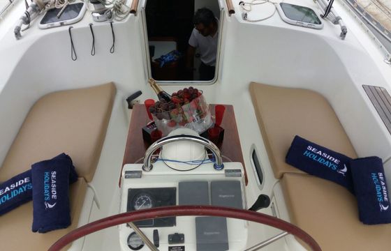 Sailboat Beneteau Oceanis 361 Clipper 10.8m