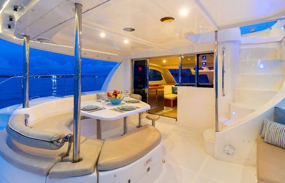 Catamaran Leopard 47 14.3m