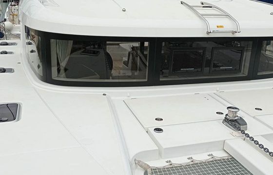 Catamaran Lagoon-Bénéteau Lagoon 40 - 4 + 2 cab  11.74m