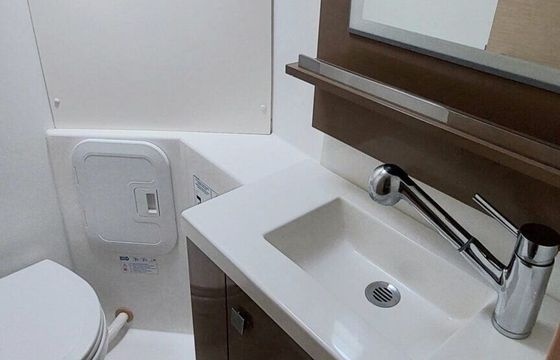 Catamaran Fountaine Pajot Lucia 40 12m
