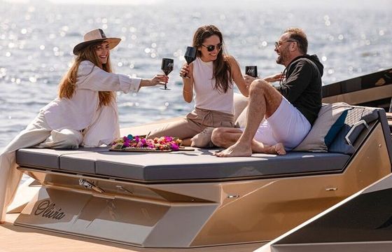 Motor yacht Say Carbon 42