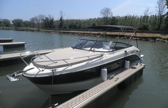 Motorboat QUICKSILVER ACTIV 805 CRUISER 350hp