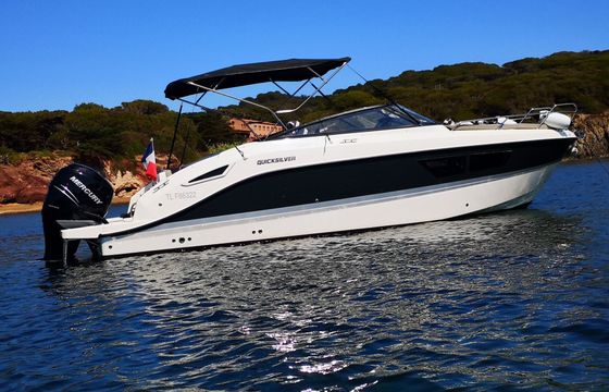 Motorboat QUICKSILVER ACTIV 805 CRUISER 350hp